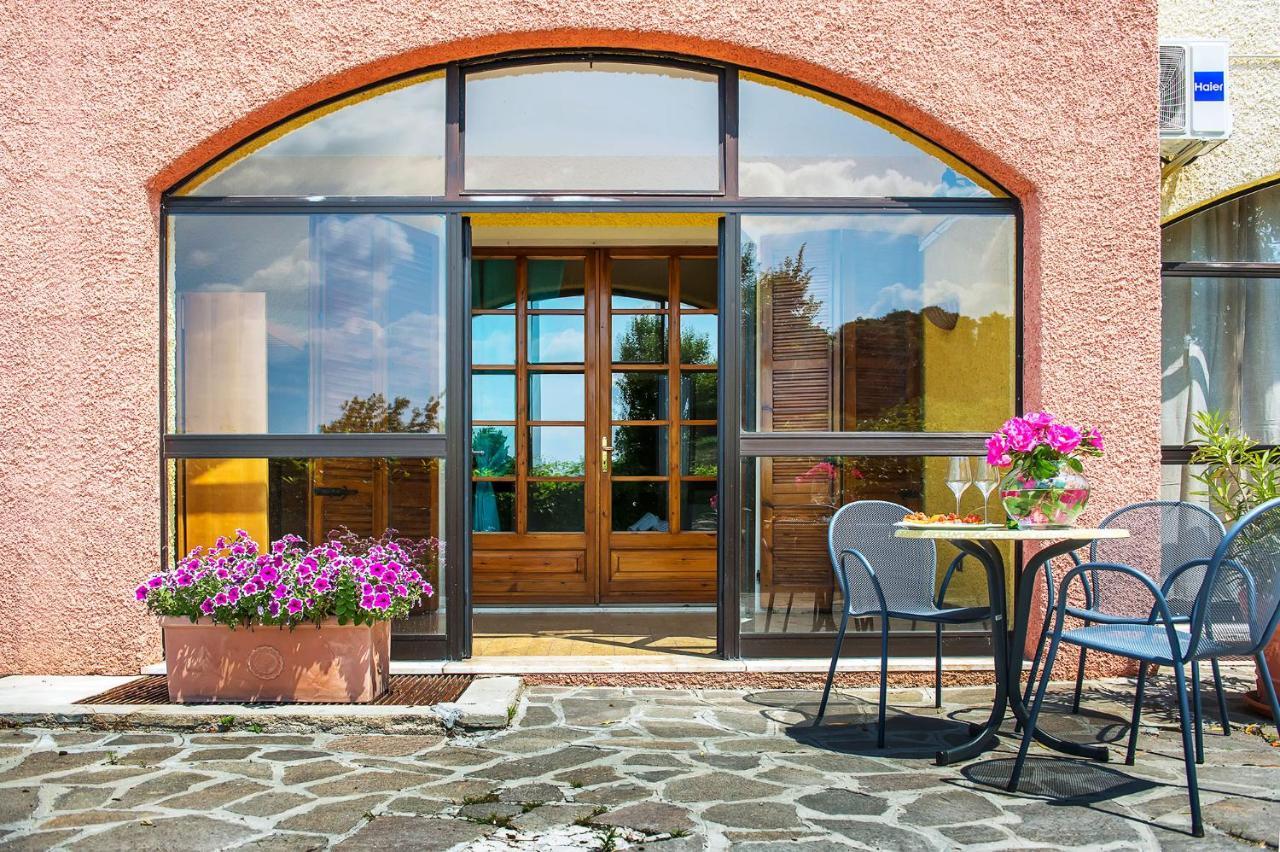 Hotel Il Castello Pozzolengo Extérieur photo